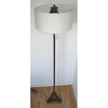 Lampa podłogowa Mid-Century z mosiądzu – widok całości